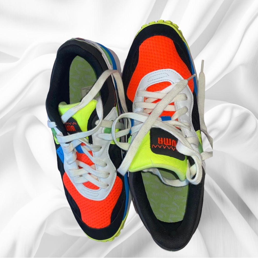 Pumas future rider sneakers